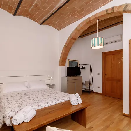 Podere Rural Chic W Private Garden & Parking Appartamento *
