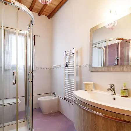 Podere Rural Chic W Private Garden & Parking Appartamento