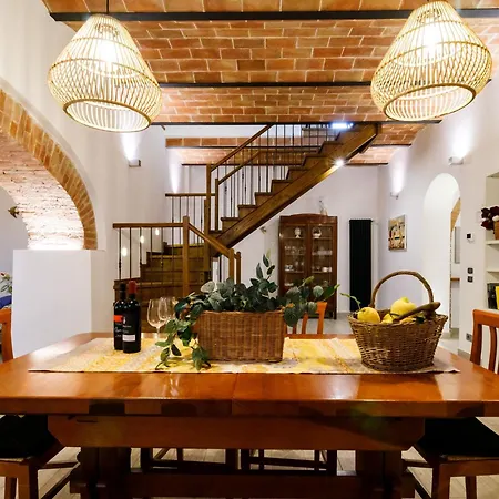 Appartamento Podere Rural Chic W Private Garden & Parking