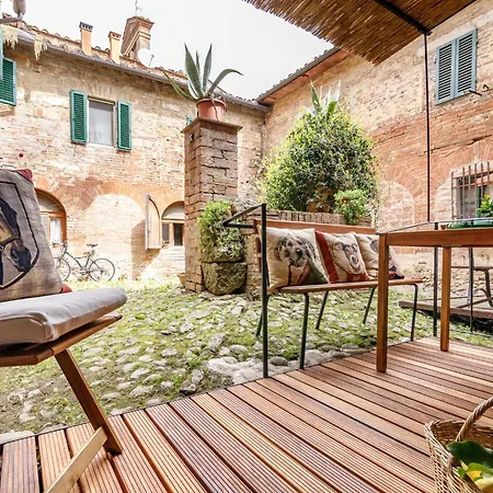 Podere Rural Chic W Private Garden & Parking Appartamento