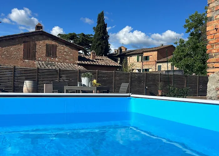 Guesthost - Podere Rural Chic - Garden & Parking Apartman Siena