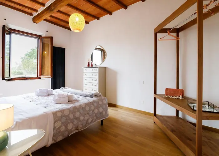 Guesthost - Podere Rural Chic - Garden & Parking Apartman Siena