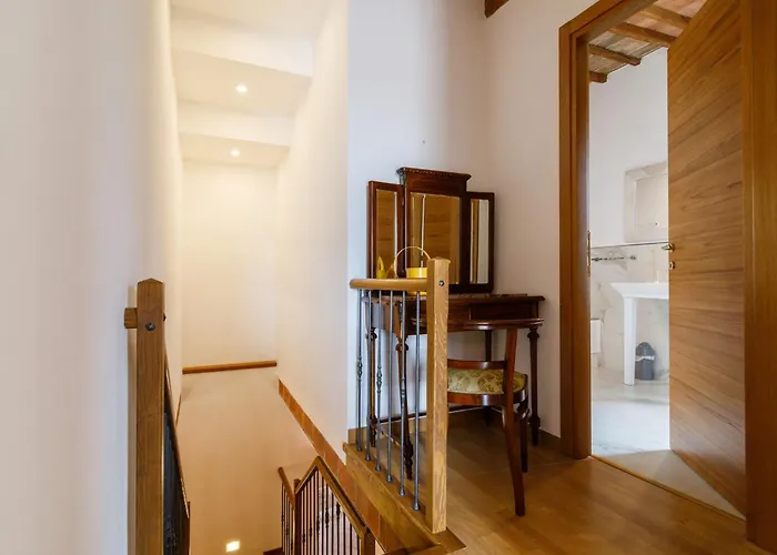 Guesthost - Podere Rural Chic - Garden & Parking Apartman Siena