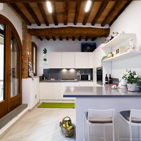 Διαμέρισμα Podere Rural Chic W Private Garden & Parking Σιένα