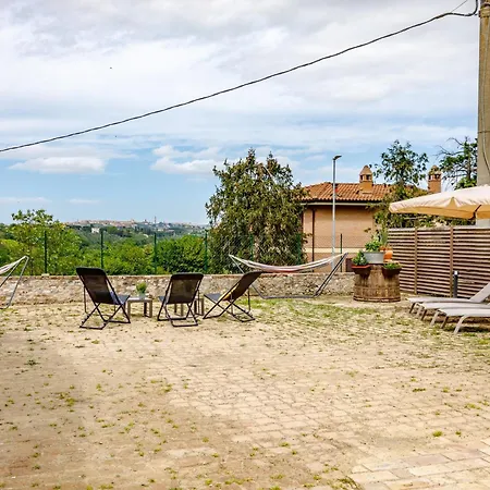 Podere Rural Chic W Private Garden & Parking Διαμέρισμα